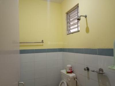 Bathroom Image of 420 Sq.ft 1 BHK Apartment / Flat for rent in Shapoorji Pallonji Houshing Complex, Rajarhat Kolkata for Rs. 12000