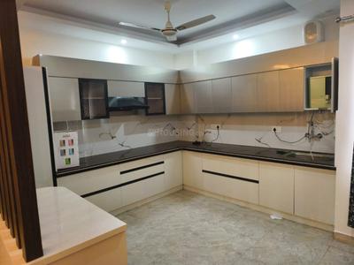 Kitchen Image of 1800 Sq.ft 4 BHK Builder Floor for rent in Patel Nagar Dehradun for Rs. 55000