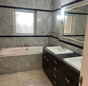 Bathroom Image of 1093 Sq.ft 2.5 BHK Builder Floor for sale in Central Park Flamingo Floors, Sector 32 Sohna for Rs. 13500000