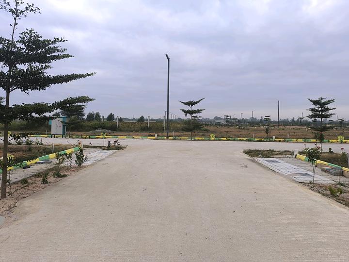 VR Royal Township Main Image 1