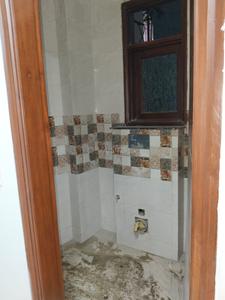 Bathroom Image of 1500 Sq.ft 3 BHK Builder Floor for sale in Gautam Nagar New Delhi for Rs. 18500000