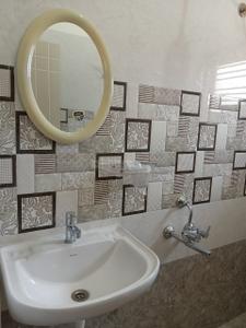 Bathroom Image of 750 Sq.ft 1 BHK Apartment / Flat for rent in C V Raman Nagar Bengaluru for Rs. 25000