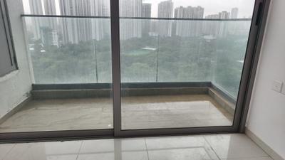 Balcony Image of 2000 Sq.ft 4 BHK Apartment / Flat for rent in Kalpataru Immensa, Thane West Thane for Rs. 115000