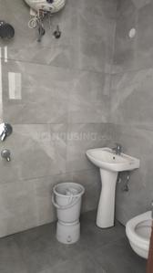 Bathroom Image of 650 Sq.ft 1 BHK Builder Floor for rent in Nabha Zirakpur for Rs. 16000