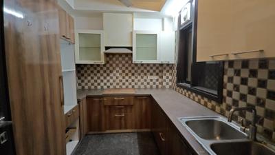 Kitchen Image of 1800 Sq.ft 3 BHK Builder Floor for rent in South Extension II New Delhi for Rs. 100000