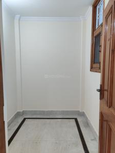 Bedroom Image of 2500 Sq.ft 3.5 BHK Builder Floor for rent in Sector 108 Noida for Rs. 35000