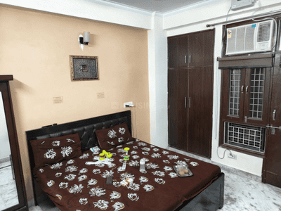 Bedroom Image of 900 Sq.ft 3 BHK Apartment / Flat for sale in Shalimar Garden Ghaziabad for Rs. 7400000