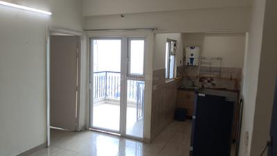 Living Room Image of 530 Sq.ft 1 BHK Apartment / Flat for rent in Gaurs 14th Avenue, Noida Extension Greater Noida for Rs. 17000