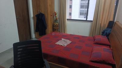 Bedroom Image of 968 Sq.ft 3 BHK Apartment / Flat for rent in Vishwanath Maher Select, Shela Ahmedabad for Rs. 28000