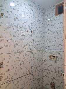 Common Bathroom Image of 900 Sq.ft 3 BHK Builder Floor for sale in Dwarka Mor New Delhi for Rs. 5900000
