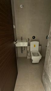 Bathroom Image of 500 Sq.ft 1 BHK Apartment / Flat for sale in Dotom Isle, Malad West Mumbai for Rs. 9800000