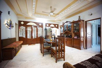 Living Room Image of 2790 Sq.ft 4 BHK Apartment / Flat for sale in Navrangpura Ahmedabad for Rs. 18500000