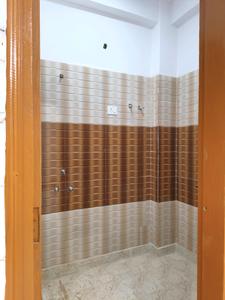 Common Bathroom Image of 900 Sq.ft 3 BHK Builder Floor for sale in DLF Ankur Vihar Ghaziabad for Rs. 3500000