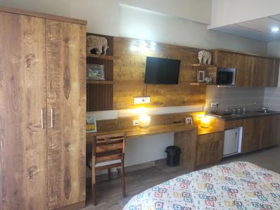 Bedroom Image of 435 Sq.ft 1 RK Apartment / Flat for rent in Paramount Golfforeste Premium Apartments, Surajpur Greater Noida for Rs. 15200