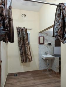 Hall Image of 900 Sq.ft 2 BHK Independent House for rent in Airport Gate No 2 Kolkata for Rs. 10000