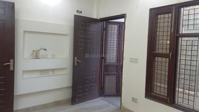 Bedroom Image of 900 Sq.ft 2.5 BHK Builder Floor for sale in Subhash Nagar New Delhi for Rs. 14000000