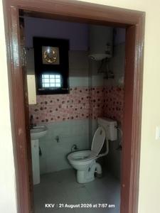 Bathroom Image of 180 Sq.ft 1 RK Apartment / Flat for rent in Kelti Shimla for Rs. 4500