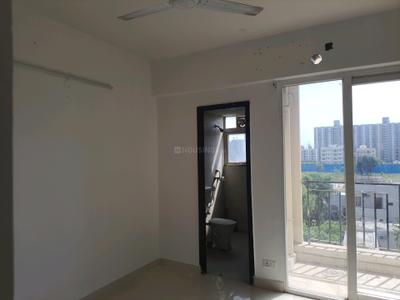 Bedroom Image of 683 Sq.ft 2 BHK Apartment / Flat for sale in Signature Global The Serenas by Signature Global, Sector 36 Sohna for Rs. 6500000