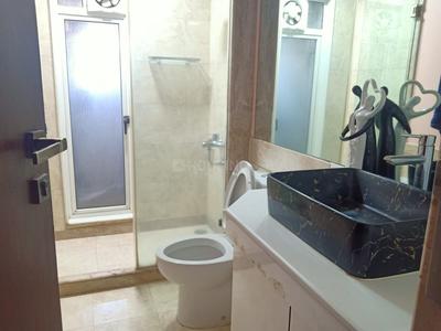 Bathroom Image of 1860 Sq.ft 3 BHK Apartment / Flat for sale in Hiranandani Gardens, Powai Mumbai for Rs. 63500000