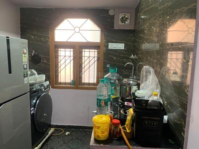 Kitchen Image of 1000 Sq.ft 2 BHK Builder Floor for rent in Halasuru Bengaluru for Rs. 36000