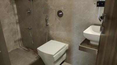 Image of 1050 Sq.ft 2 BHK Apartment / Flat for rent in Oxy Beaumonde, Viman Nagar, Pune for Rs. 72000