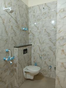 Bathroom Image of 2000 Sq.ft 3 BHK Builder Floor for rent in Sector 122 Noida for Rs. 35000