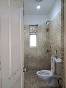 Common Bathroom Image of 1580 Sq.ft 3 BHK Apartment / Flat for sale in Paras Tierea, Sector 137 Noida for Rs. 15000000