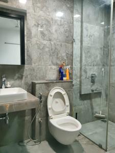 Common Bathroom Image of 1200 Sq.ft 3 BHK Apartment / Flat for rent in Oberoi Eternia Towers A to D, Mulund West Mumbai for Rs. 132000