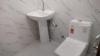 Bathroom Image of 196 Sq.ft 1 RK Studio for rent in Shivaji Nagar Rishikesh for Rs. 8000
