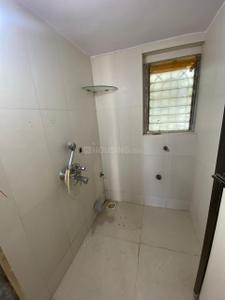 Bathroom Image of 665 Sq.ft 2 BHK Apartment / Flat for sale in Coronet, Kandivali East Mumbai for Rs. 15000000