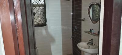 Image of 1200 Sq.ft 3 BHK Apartment / Flat for rent in Amrapali Zodiac, Sector 120, Noida for Rs. 26000