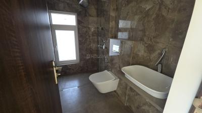 Image of 1078 Sq.ft 3 BHK Apartment / Flat for sale in Mahim, Mumbai for Rs. 55000000