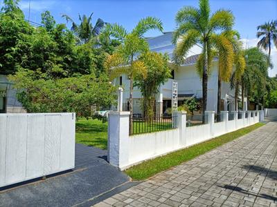 Image of 4200 Sq.ft 4 BHK Villa for sale in Thrikkakara North, Kochi for Rs. 36000000