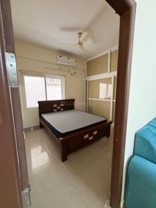 Bedroom Image of 750 Sq.ft 1 BHK Apartment / Flat for rent in Raghavendra Colony Hyderabad for Rs. 23000