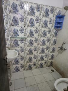 Image of 950 Sq.ft 2 BHK Builder Floor for rent in Indirapuram, Ghaziabad for Rs. 19000