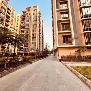 Image of 1100 Sq.ft 2 BHK Apartment / Flat for rent in Urban Greens, Rajarhat, Kolkata for Rs. 27000