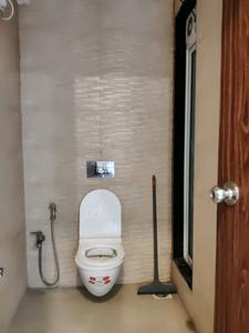 Common Bathroom Image of 370 Sq.ft 1 BHK Apartment / Flat for rent in Crown Lodha Quality Home Tower 2, Thane West Thane for Rs. 38000