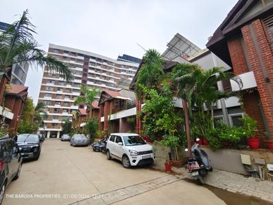 Image of 2500 Sq.ft 5 BHK Apartment / Flat for sale in Darshanam Club Life, Undera, Vadodara for Rs. 25000000