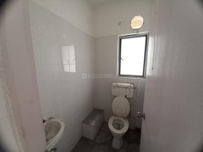 Bathroom Image of 712 Sq.ft 2 BHK Apartment / Flat for sale in Hiland Greens, Maheshtala Kolkata for Rs. 2500000