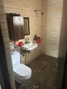 Bathroom Image of 1620 Sq.ft 2 BHK Builder Floor for rent in Sector 50 Noida for Rs. 32000