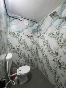 Bathroom Image of 150 Sq.ft 1 RK Independent House for rent in Anchal Kollam for Rs. 6000