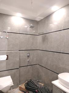 Common Bathroom Image of 1305 Sq.ft 3 BHK Builder Floor for sale in BPTP District 5, Sector 84 Faridabad for Rs. 14000000