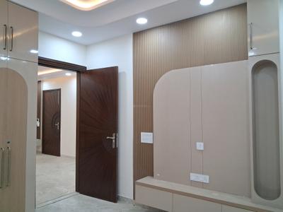 Bedroom Image of 2250 Sq.ft 4 BHK Builder Floor for sale in Paschim Vihar New Delhi for Rs. 42000000