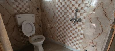 Bathroom Image of 1022 Sq.ft 2 BHK Apartment / Flat for sale in Behala Chowrasta Kolkata for Rs. 3500000