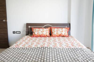 Bedroom Image of 945 Sq.ft 2 BHK Apartment / Flat for rent in Dehdia Platinum Lawn, Kasarvadavali Thane for Rs. 32000