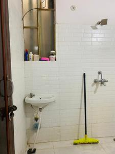 Bathroom Image of 850 Sq.ft 2 BHK Apartment / Flat for rent in Jhotwara Jaipur for Rs. 12500
