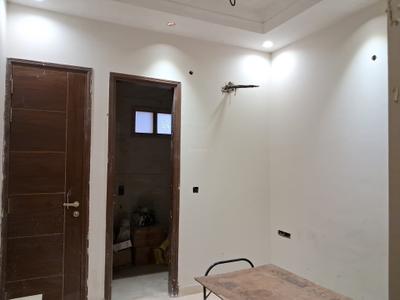 Bedroom Image of 900 Sq.ft 3 BHK Builder Floor for sale in Paschim Vihar New Delhi for Rs. 18000000
