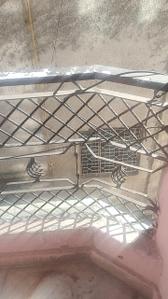 Balcony Image of 430 Sq.ft 2 BHK Builder Floor for sale in Laxmi Nagar New Delhi for Rs. 2500000
