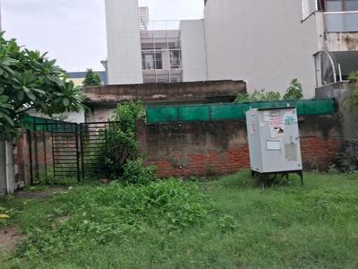 Image of 450 Sq.ft Residential Plot / Land for sale in Sector 105, Noida for Rs. 135000000