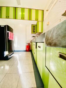 Kitchen Image of 990 Sq.ft 2 BHK Apartment / Flat for rent in Simandhar Tower, Bodakdev Ahmedabad for Rs. 28000